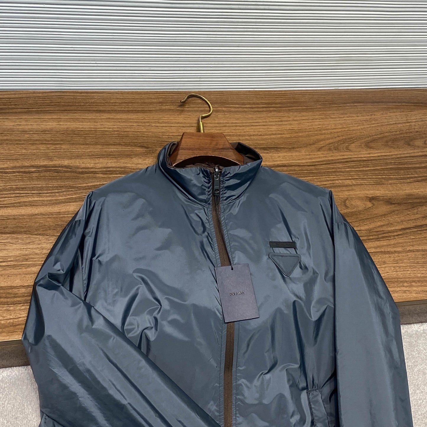 컬러 블록 리버서블 바람막이 (Color Block Reversible Windbreaker)
