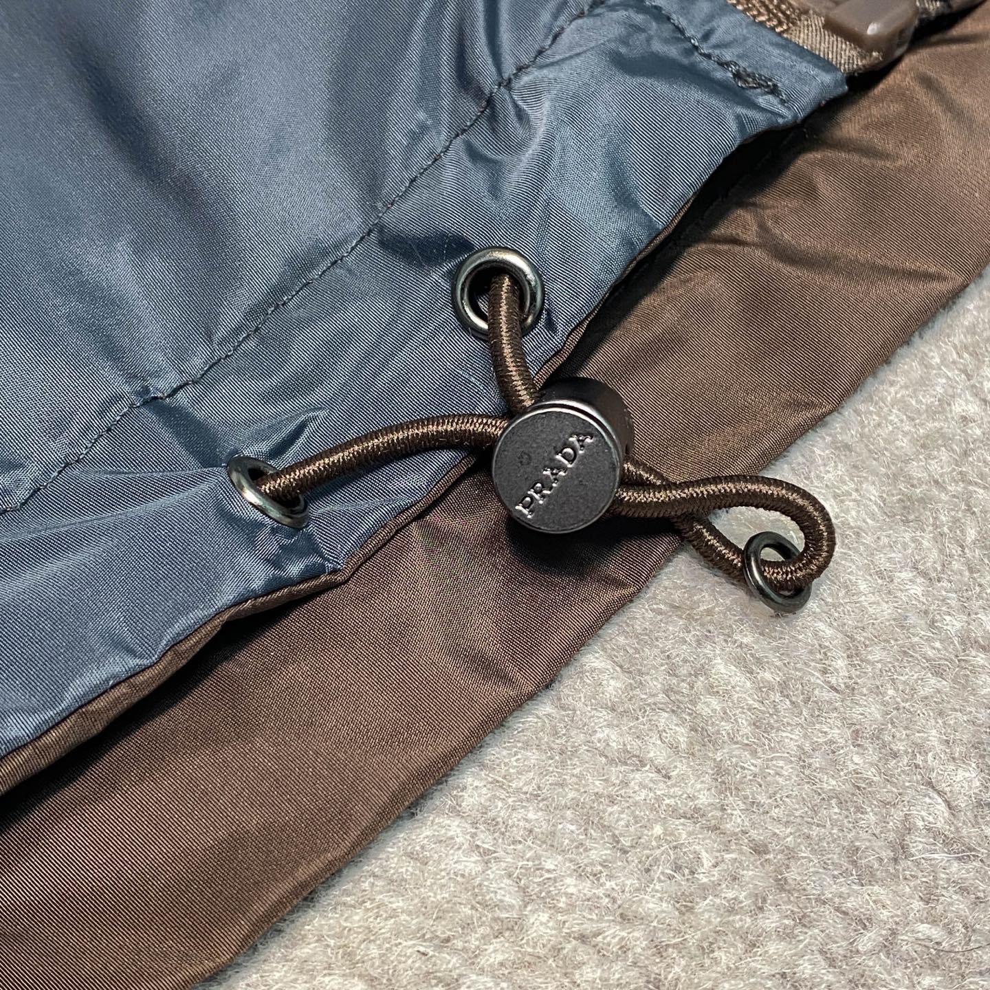 컬러 블록 리버서블 바람막이 (Color Block Reversible Windbreaker)