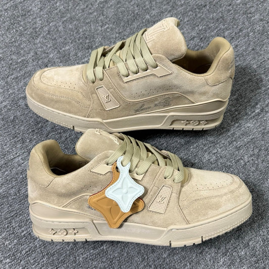 트레이너 스니커즈 (Trainer sneakers)