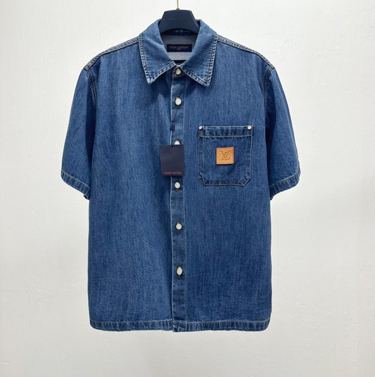 가죽패치 데님 반팔셔츠 (Leather patch denim short sleeve shirt)