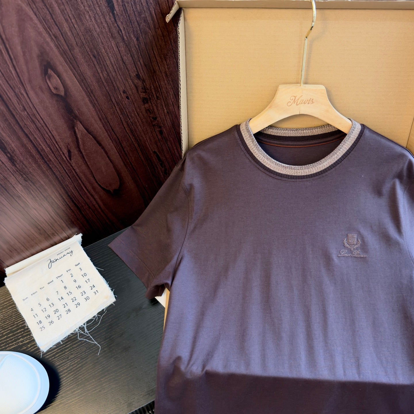 골지 칼라 반팔티셔츠 (ribbed collar short-sleeve t-shirt)