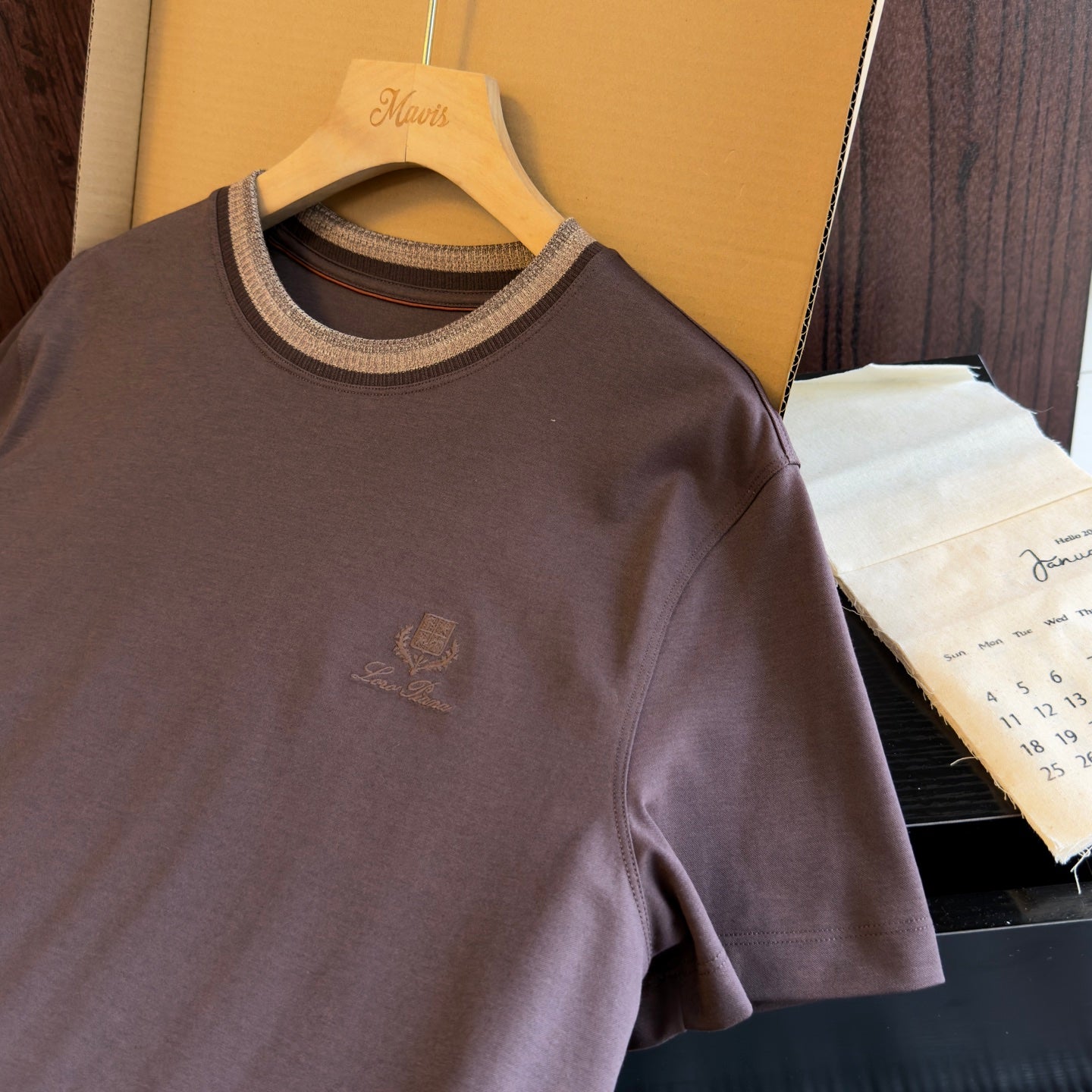 골지 칼라 반팔티셔츠 (ribbed collar short-sleeve t-shirt)