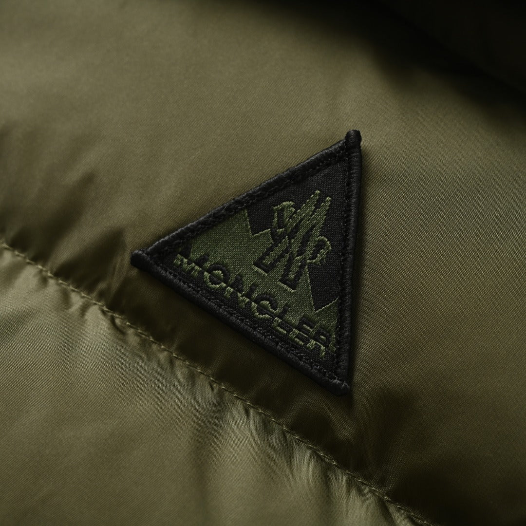 트라이앵글 경량패딩 (Triangle lightweight padding)