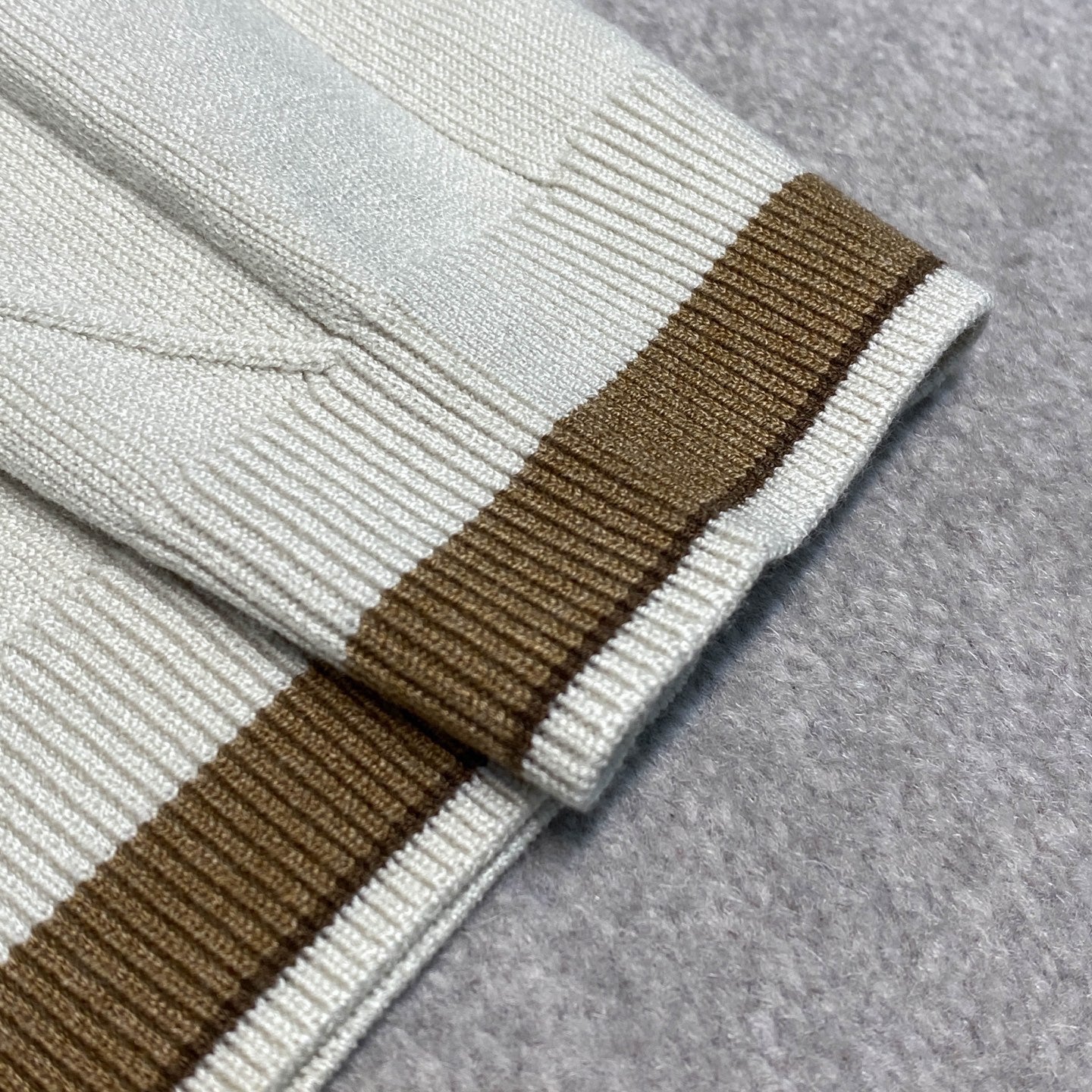 텐셀 니트 (tencel knit)