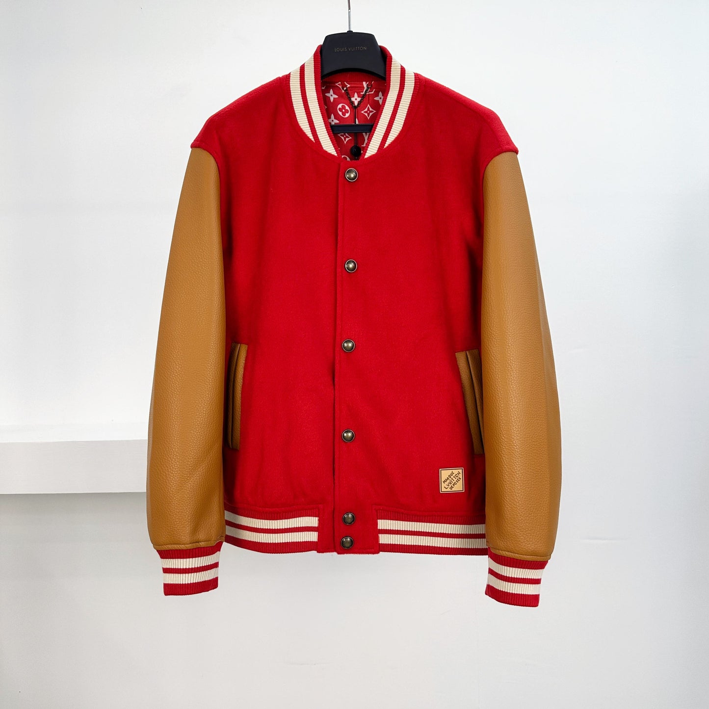 콘트라스트 야구점퍼 (Contrast baseball jumper)