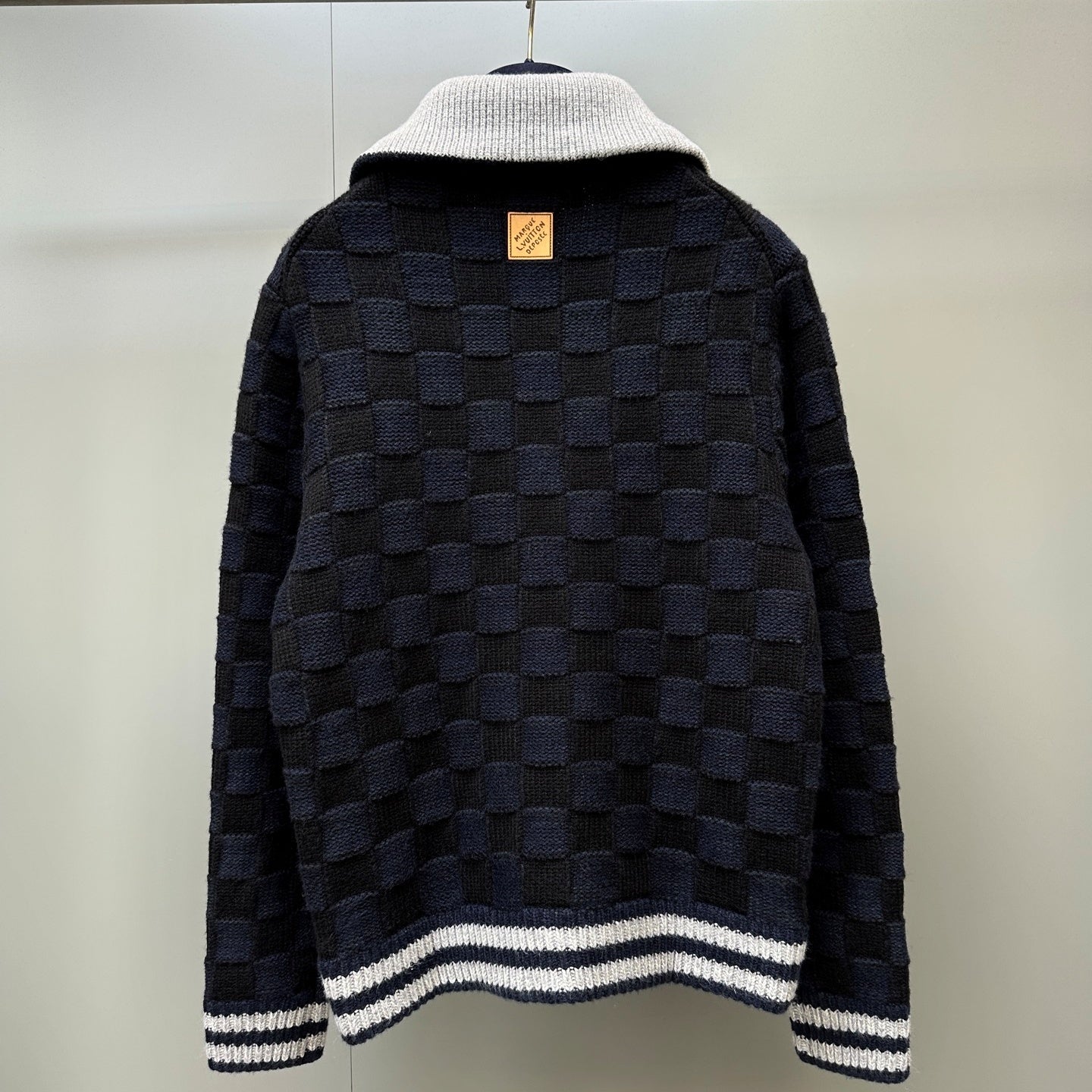다미에 니트가디건 (Damier knit cardigan)