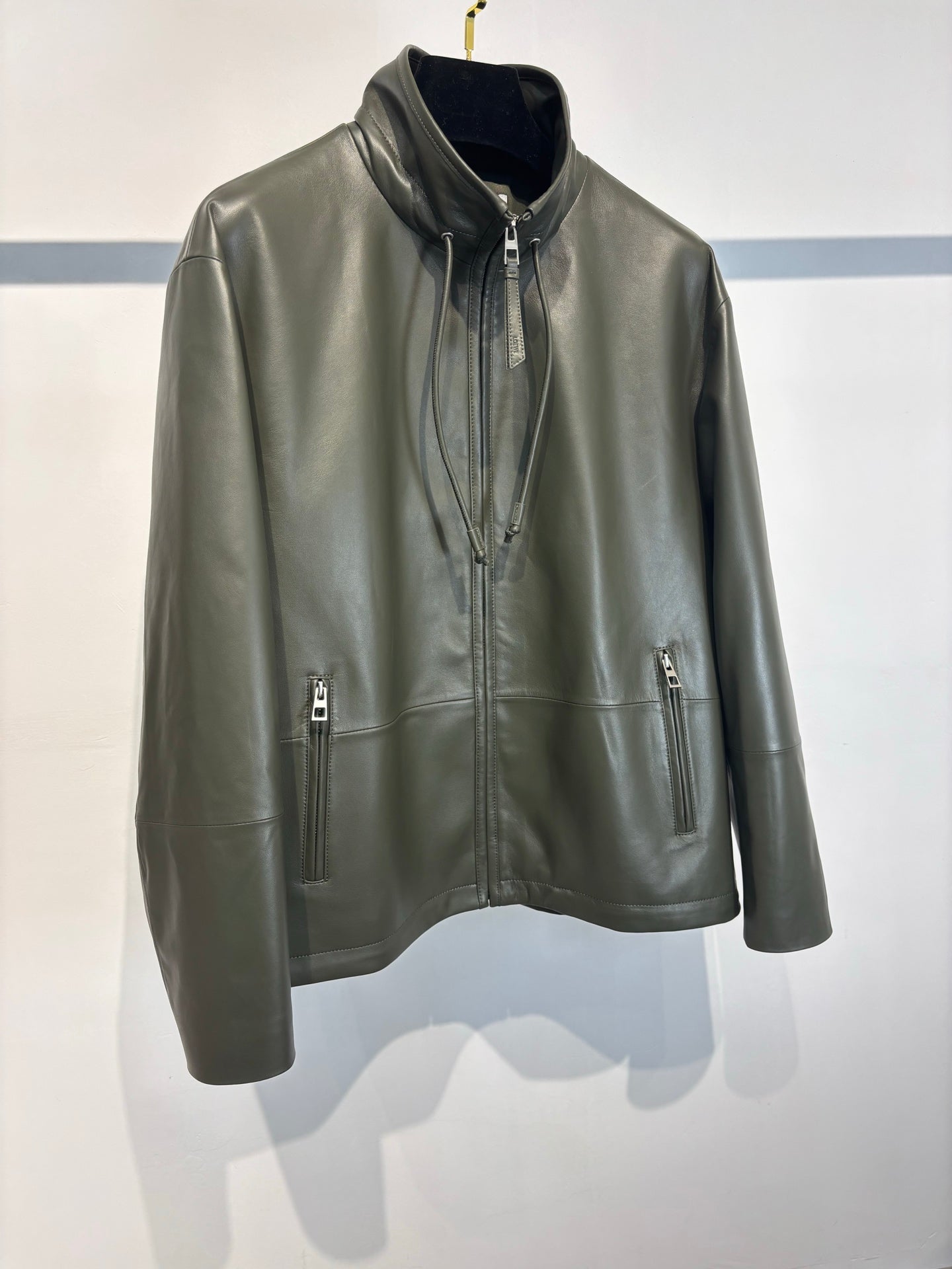 올리브 양가죽자켓 (Olive Sheepskin Jacket)