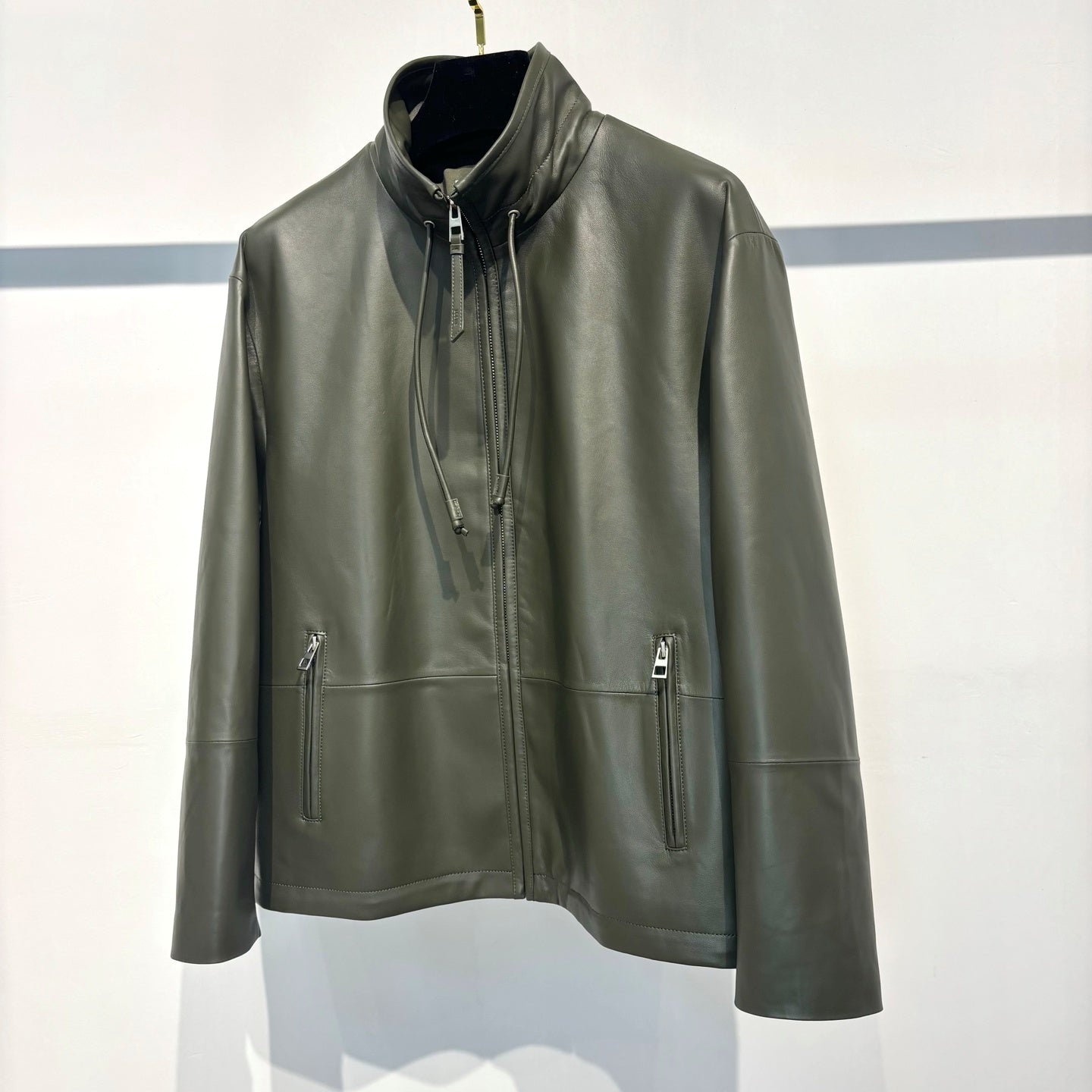 올리브 양가죽자켓 (Olive Sheepskin Jacket)