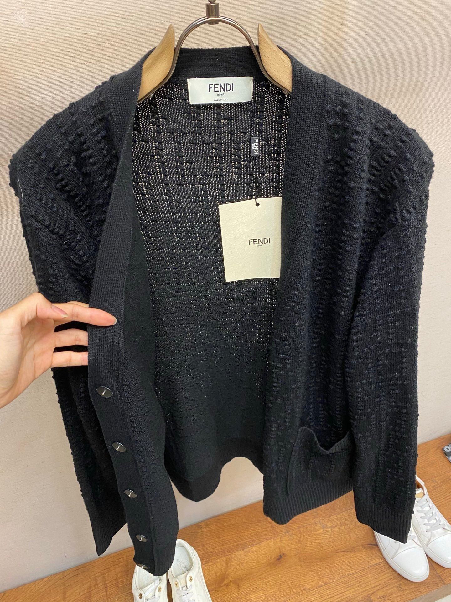 구피 가디건 (Goofy cardigan)