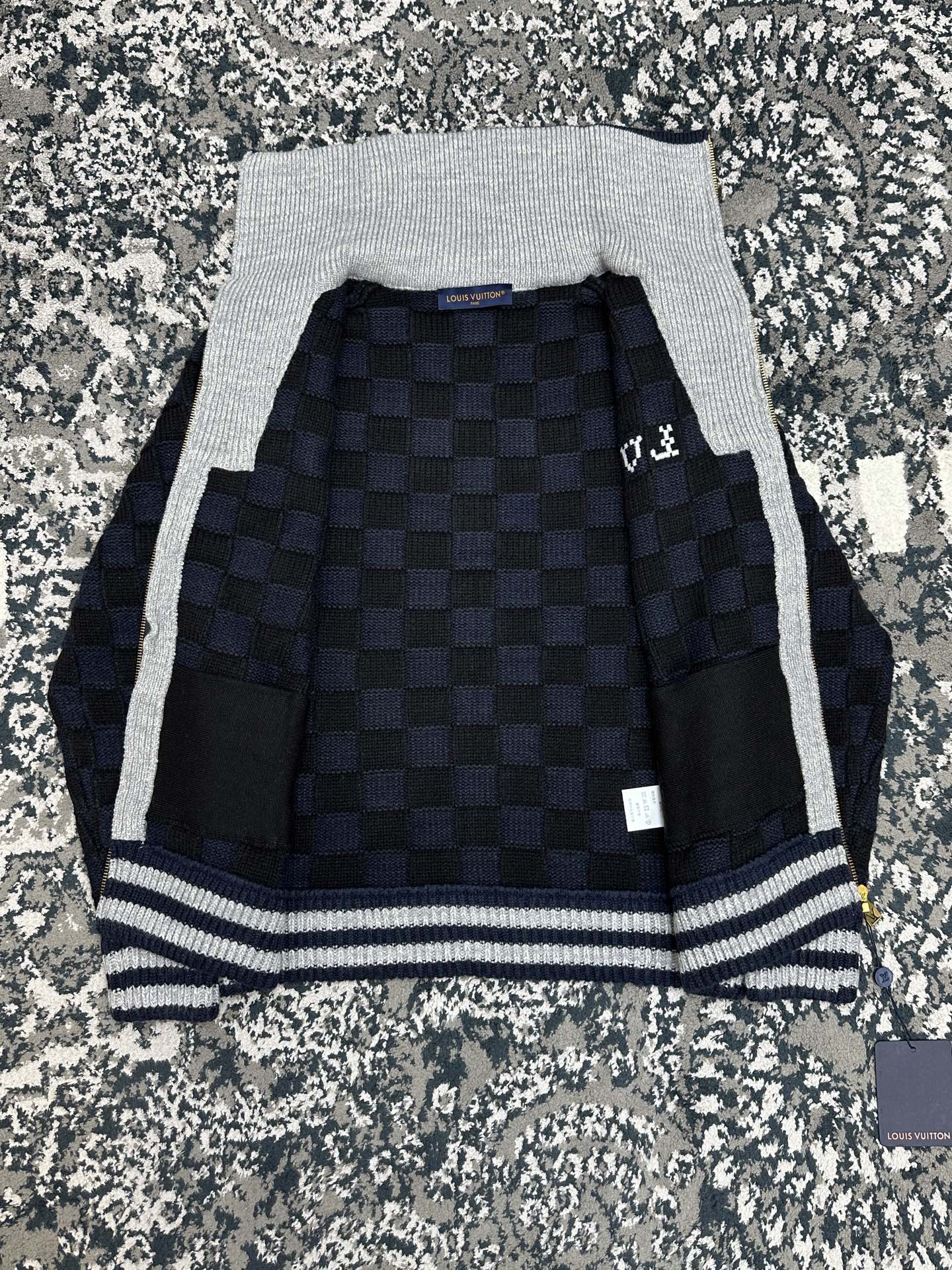 다미에 니트가디건 (Damier knit cardigan)