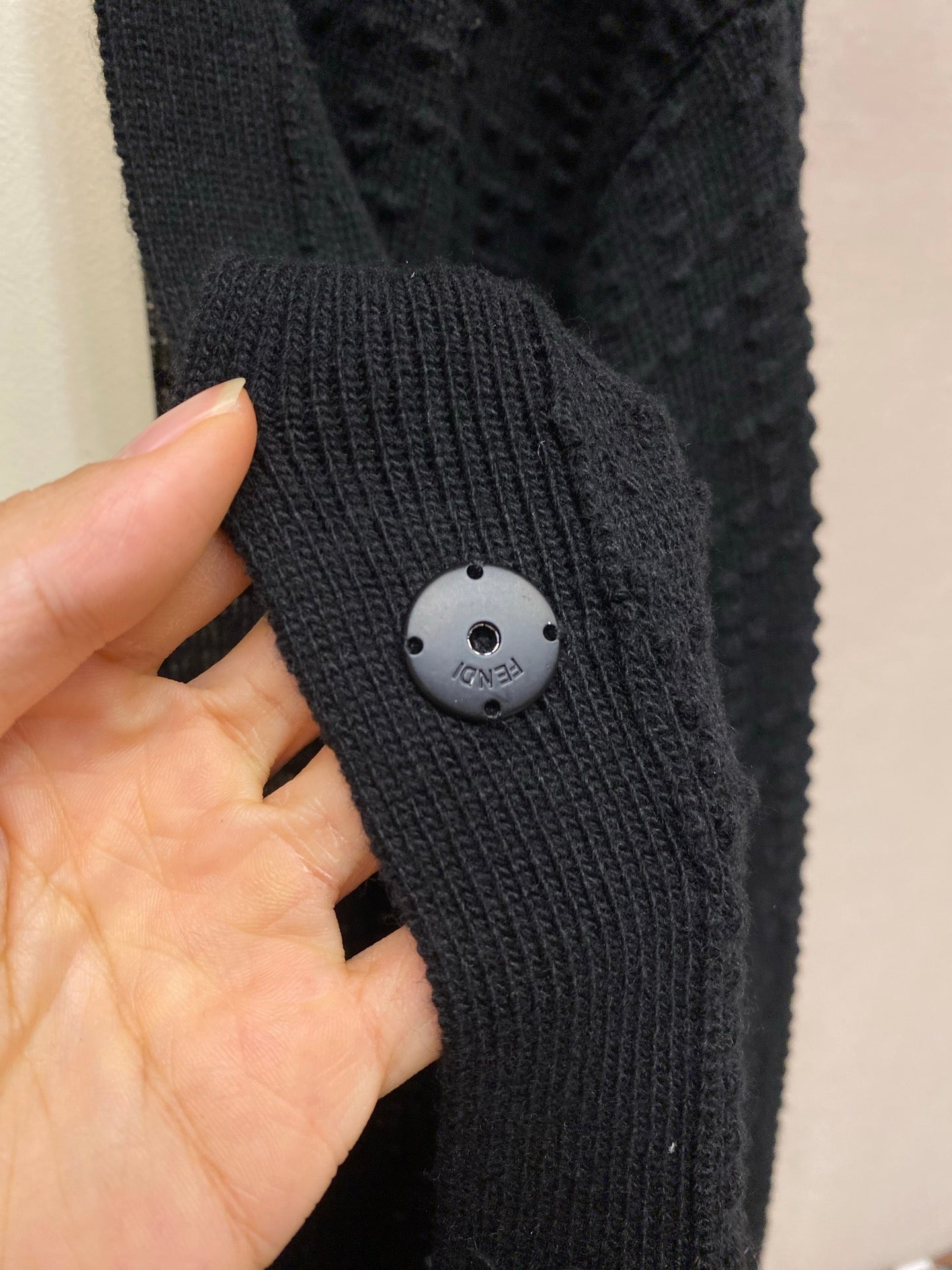 구피 가디건 (Goofy cardigan)