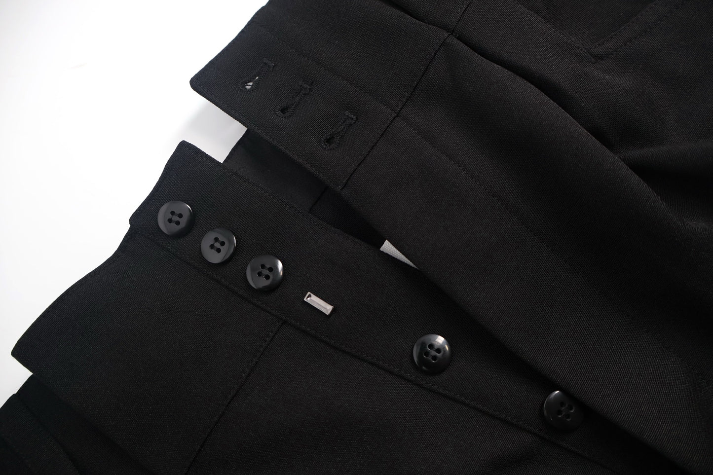 벨트 팬츠 (belted pants)