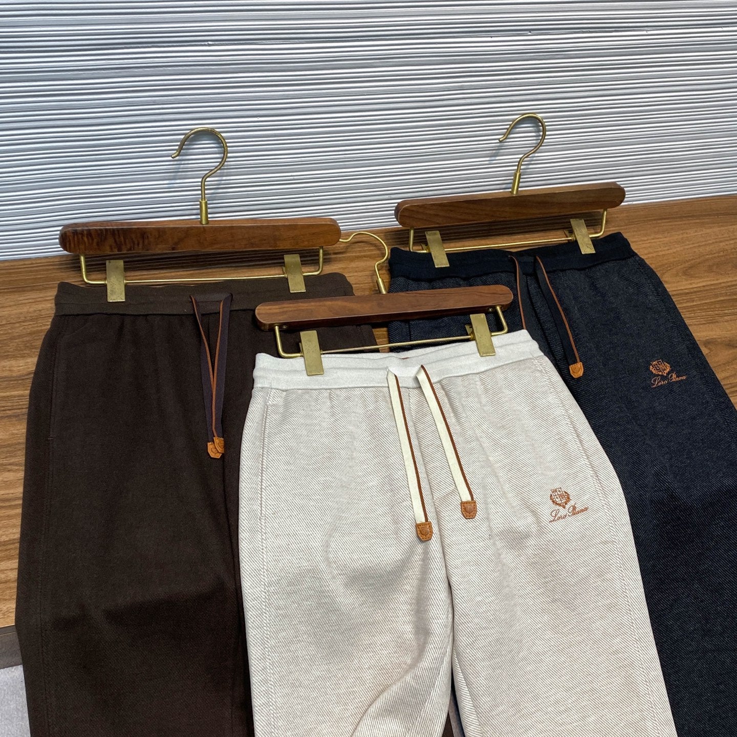 브러시드 밴딩팬츠 (Brushed banding pants)