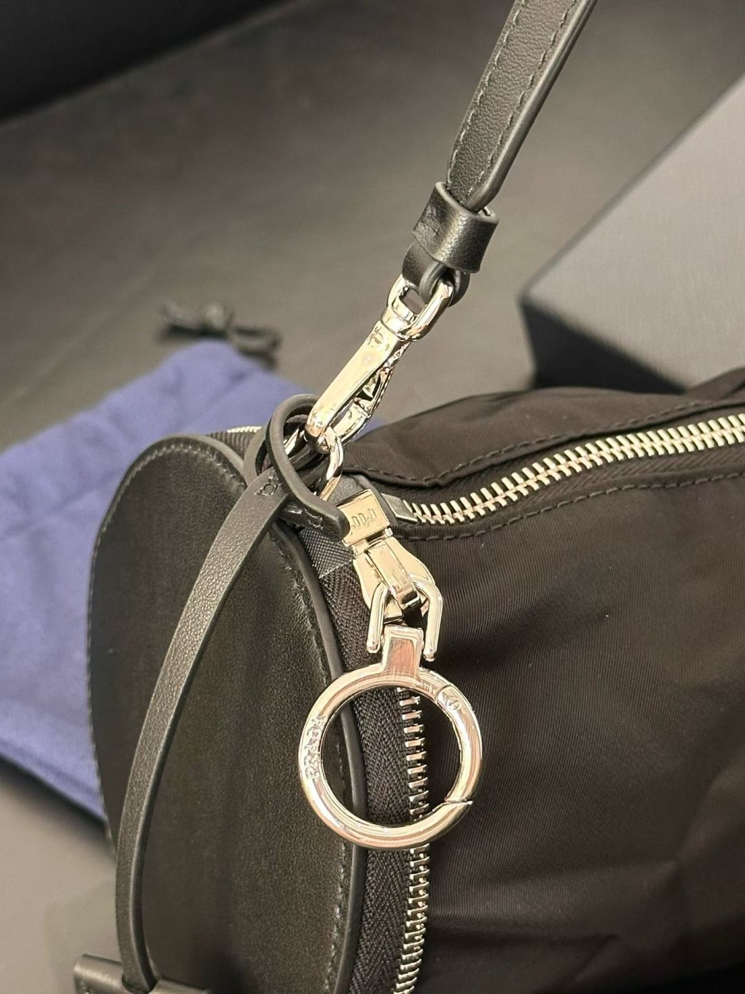 레더 폴더블 미니백 (Leather Foldable Mini Bag)