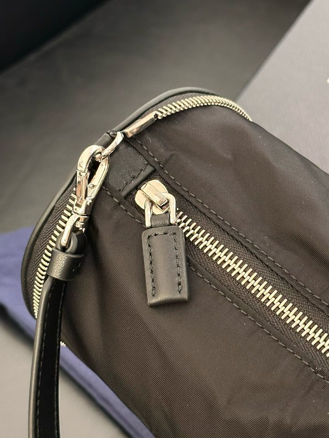 레더 폴더블 미니백 (Leather Foldable Mini Bag)
