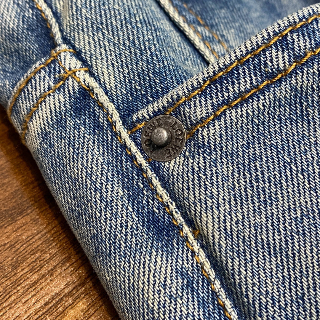인디고 워싱 청바지 (Indigo washed jeans)