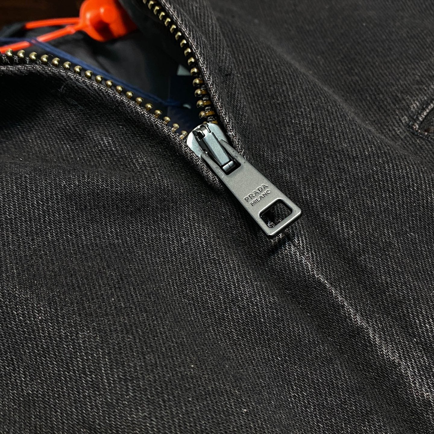 블랙워시드 데님재킷 (Black washed denim jacket)