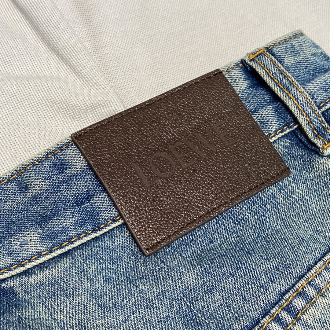 인디고 워싱 청바지 (Indigo washed jeans)