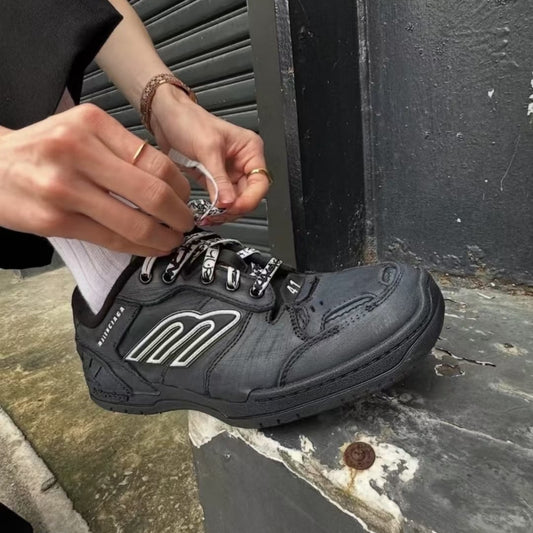 햄튼슨 원아웃 스니커즈 (Hamptonson One Out Sneakers)