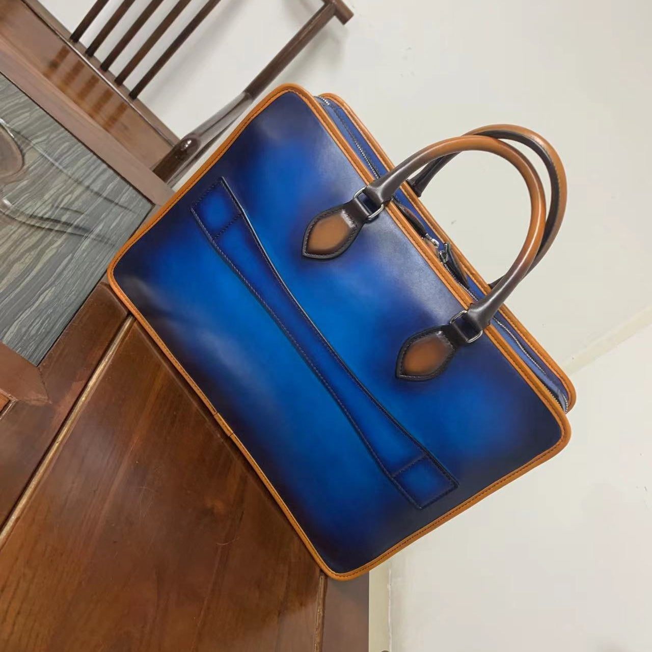 두 주르 브리프케이스 (Du Jour Briefcase)