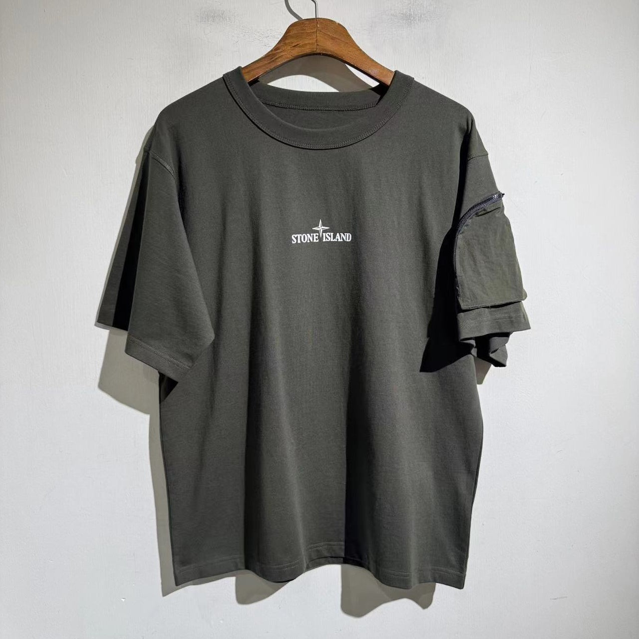 밀리터리 포켓 티셔츠 (Military Pocket T-Shirt)