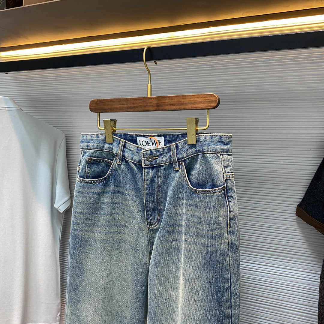 인디고 워싱 청바지 (Indigo washed jeans)
