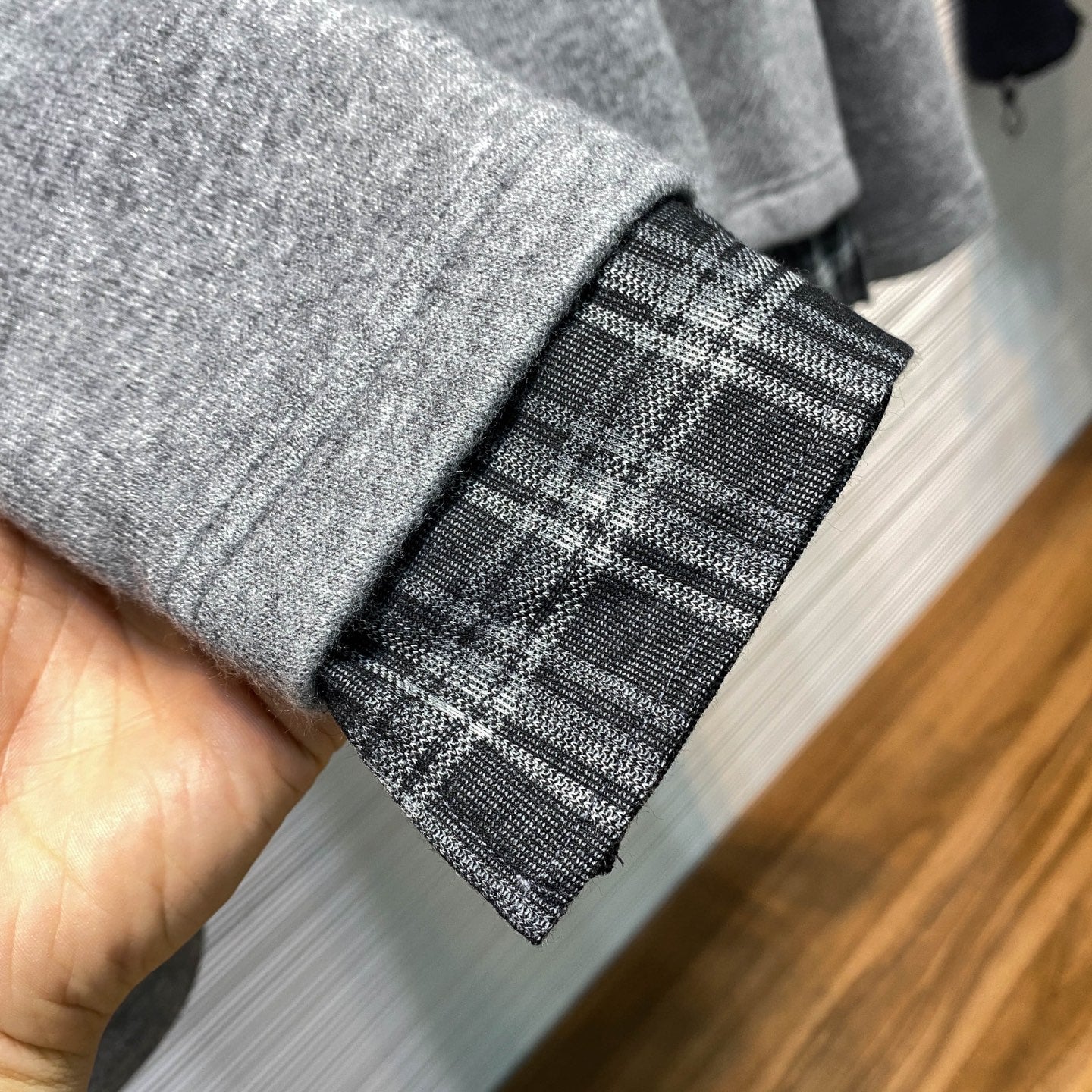 울 블렌드티셔츠 (Wool blend t-shirt)