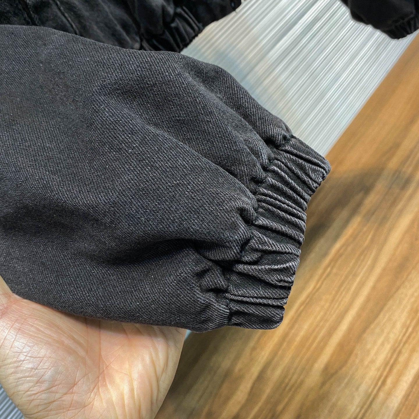 블랙워시드 데님재킷 (Black washed denim jacket)