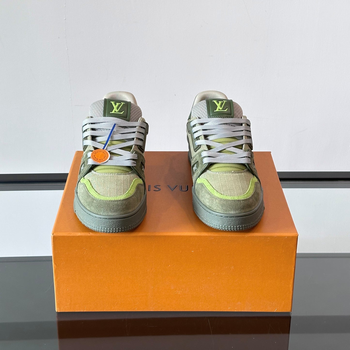 JIA 트레이너스니커즈 (JIA Trainer Sneakers)