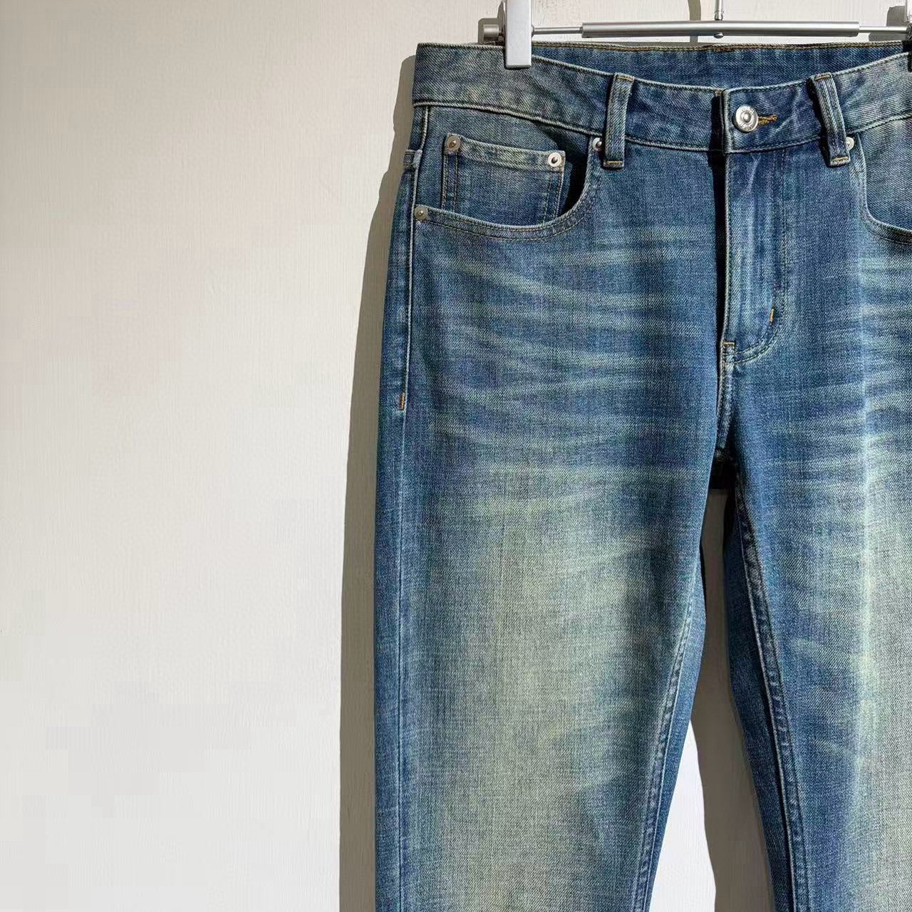 라이트 애저 청바지 (Light Azure Jeans)