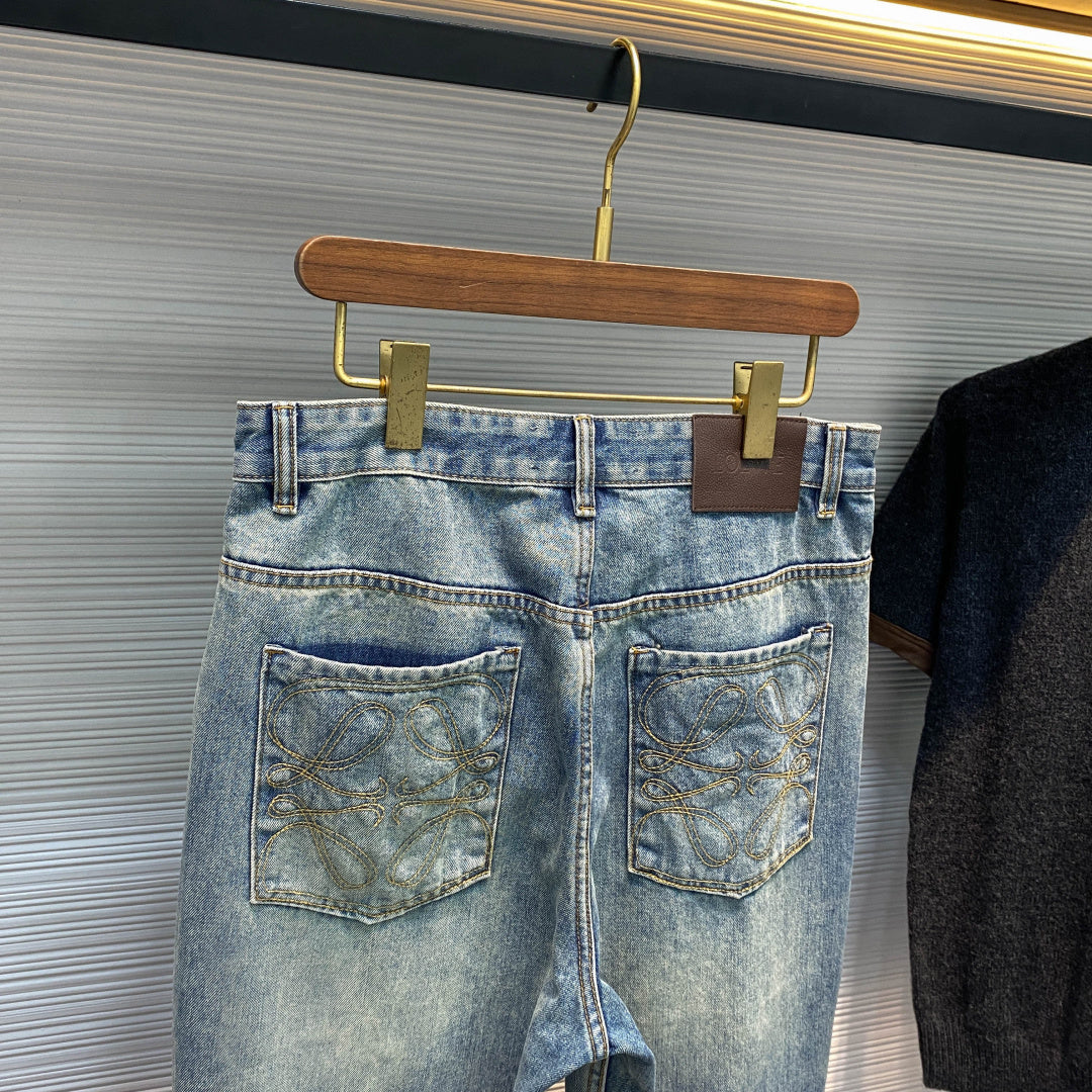 인디고 워싱 청바지 (Indigo washed jeans)