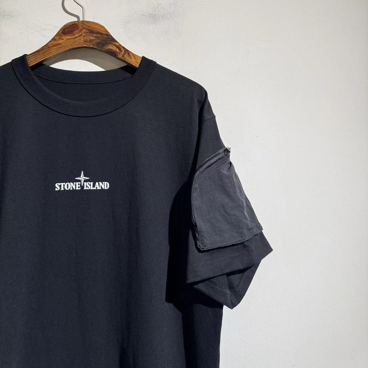 밀리터리 포켓 티셔츠 (Military Pocket T-Shirt)