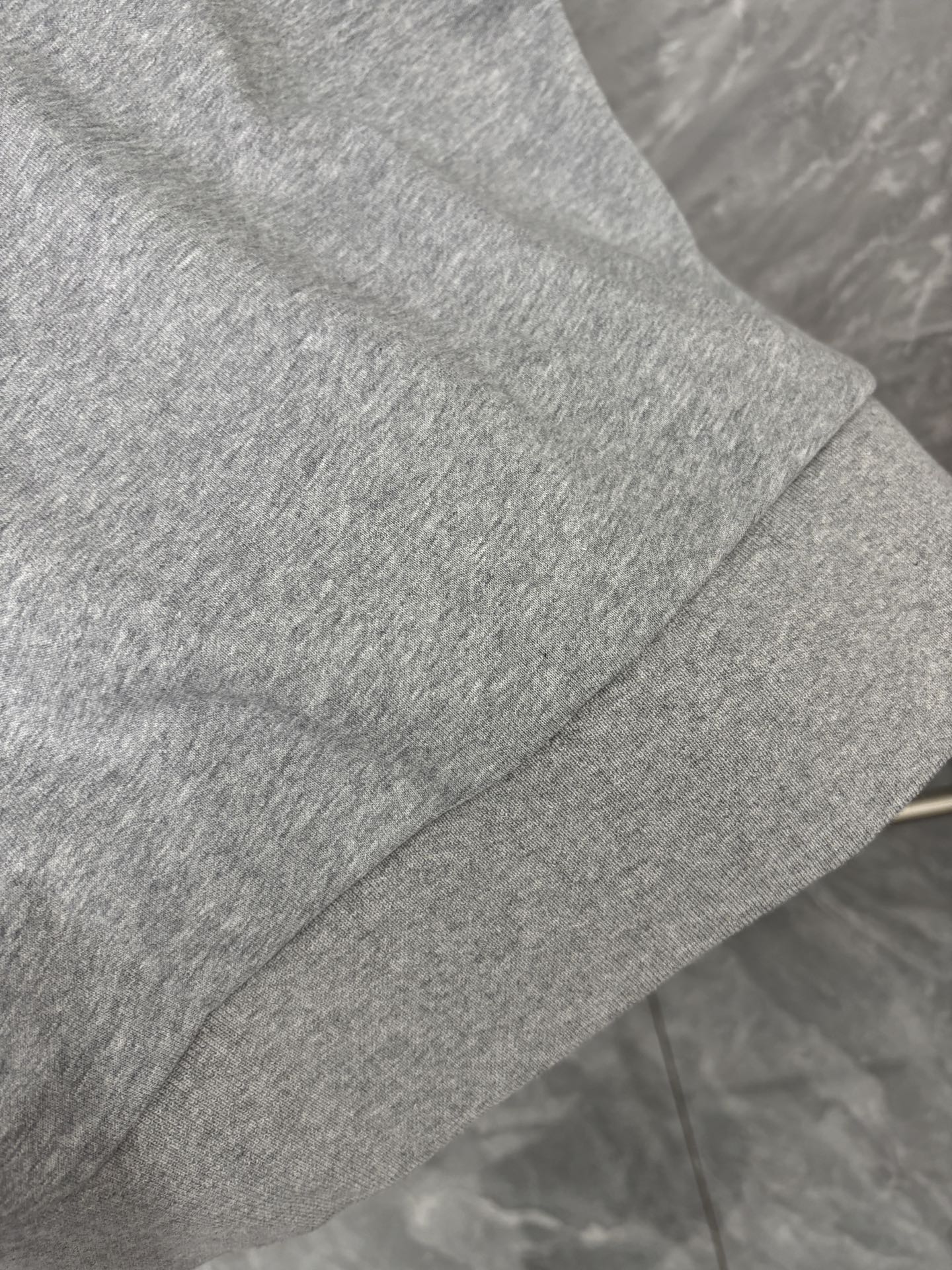컬러 블록 트레이닝복 (Color-block tracksuit)