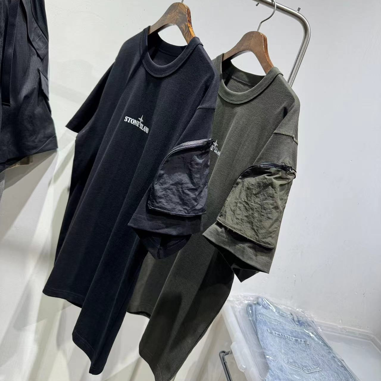 밀리터리 포켓 티셔츠 (Military Pocket T-Shirt)