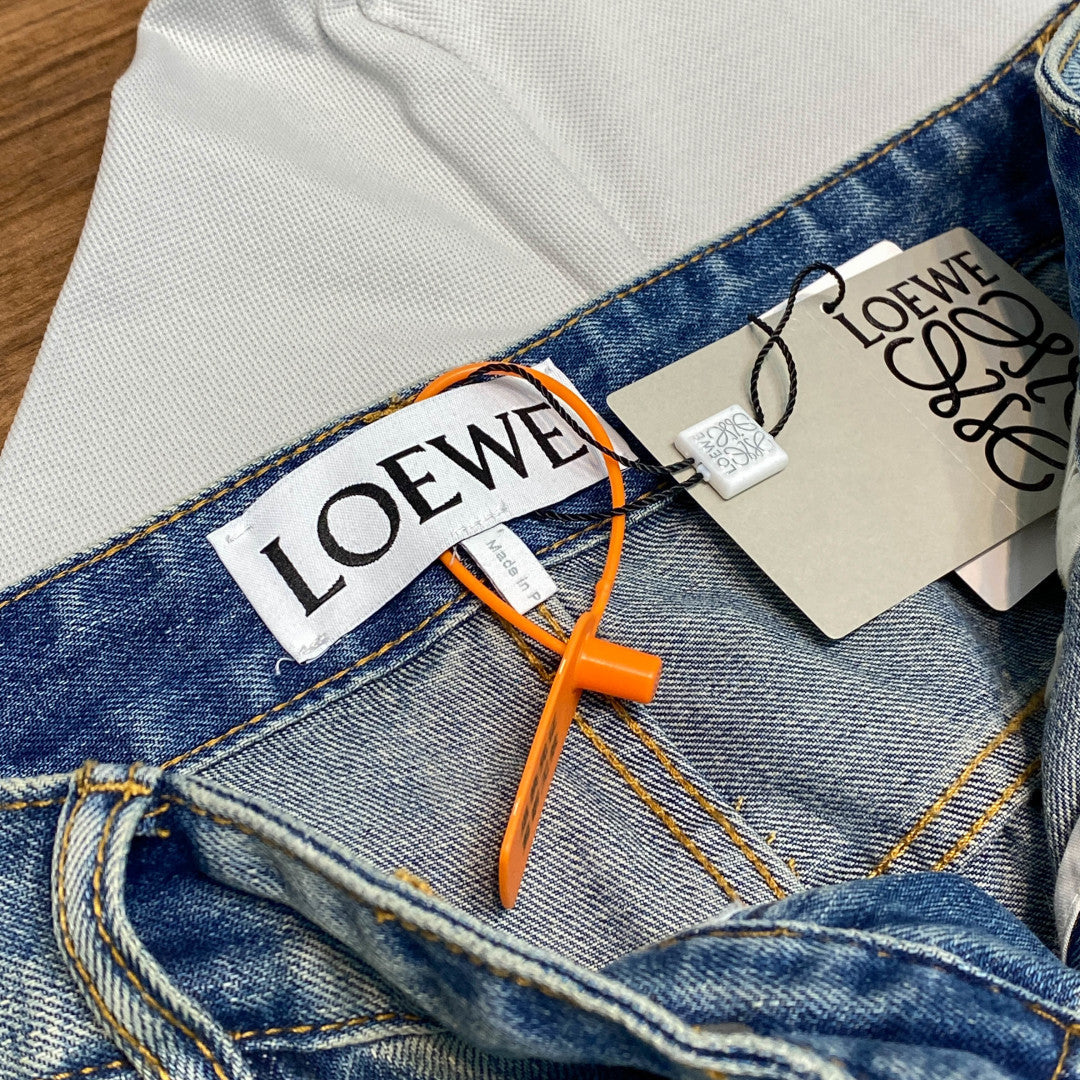 인디고 워싱 청바지 (Indigo washed jeans)