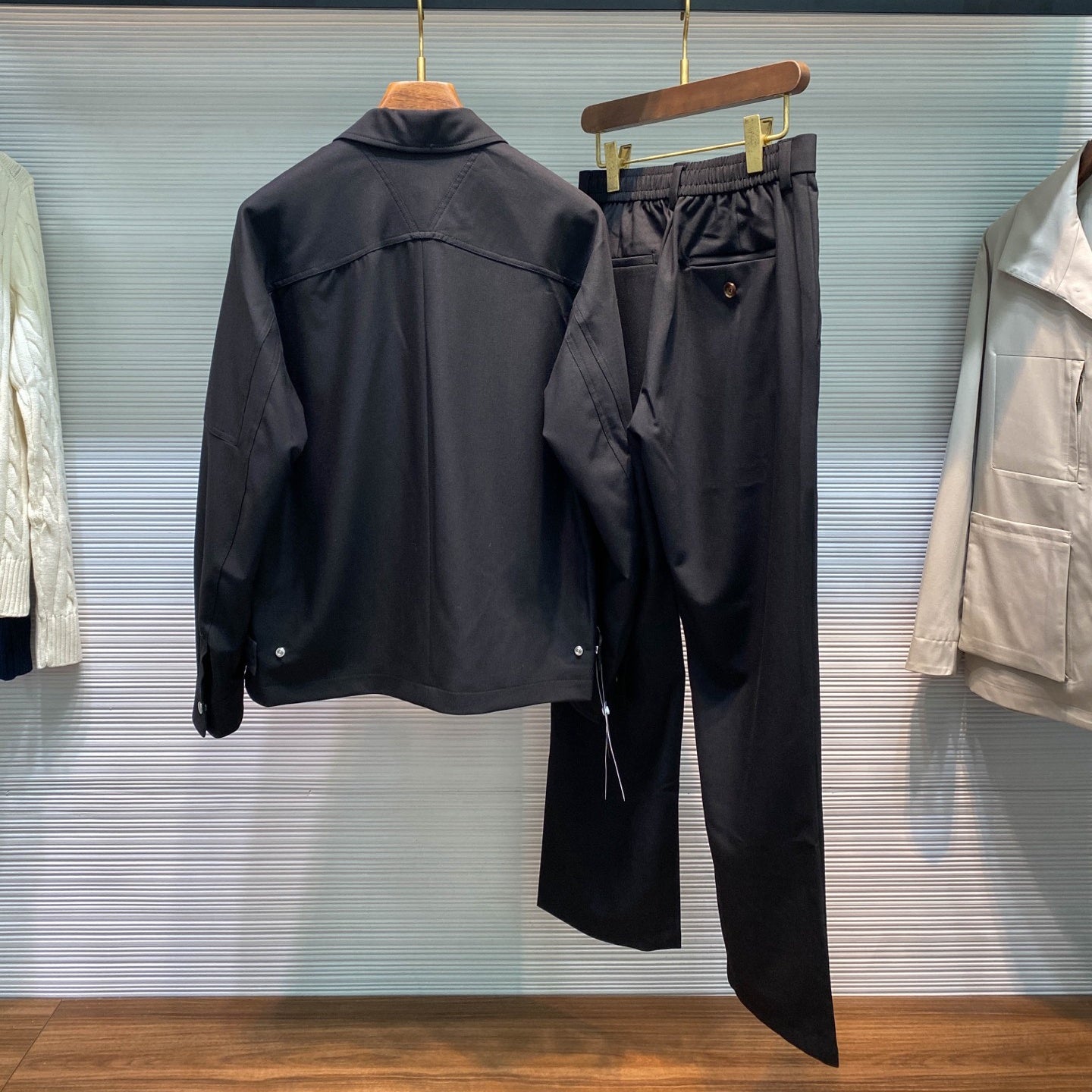 라이오셀 솔리드 수트 (Lyocell solid suit)