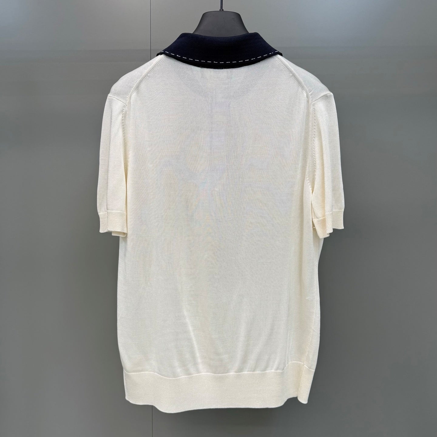 모티프 티셔츠 (Motif t-shirt)