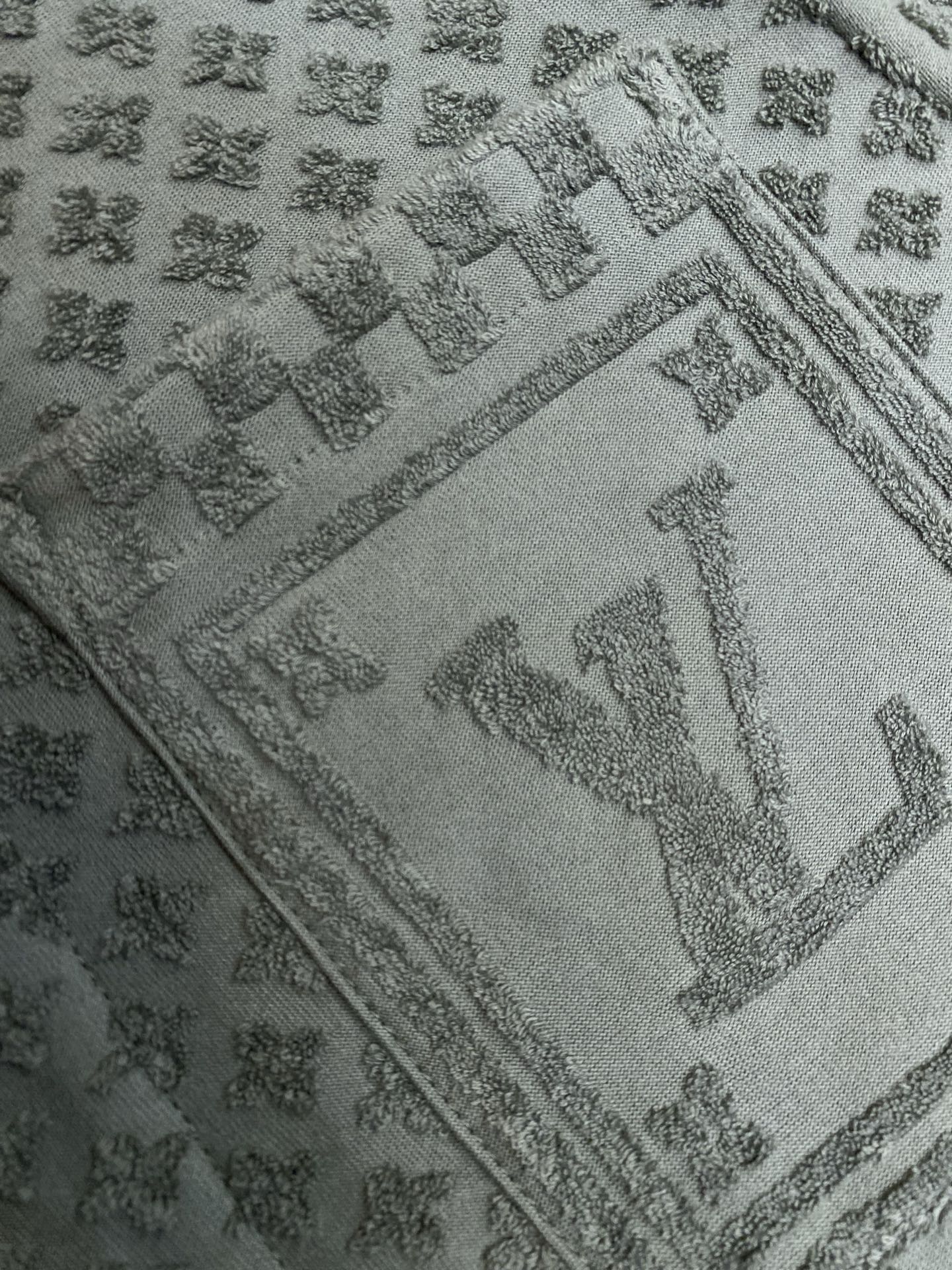 모노그램 셔츠 (monogram shirt)
