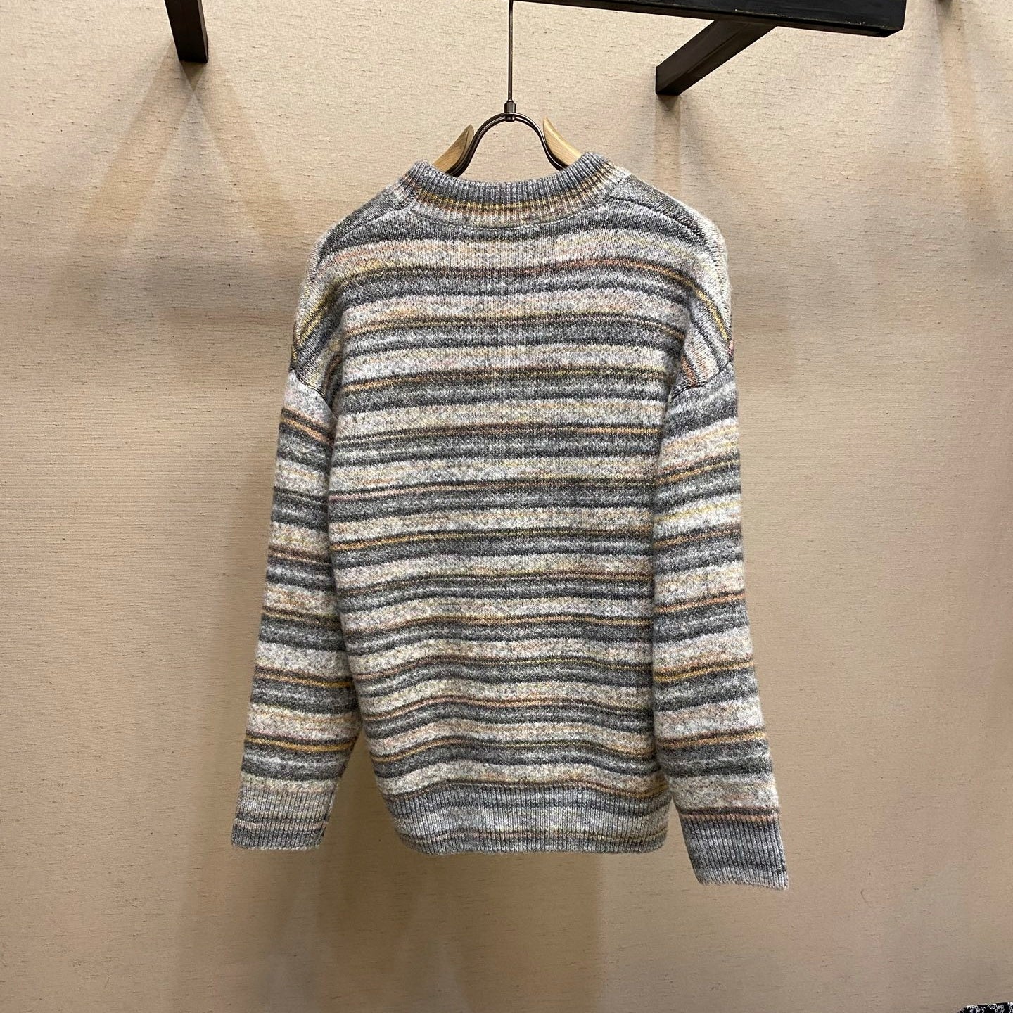 풀오버 니트 (pullover knit)