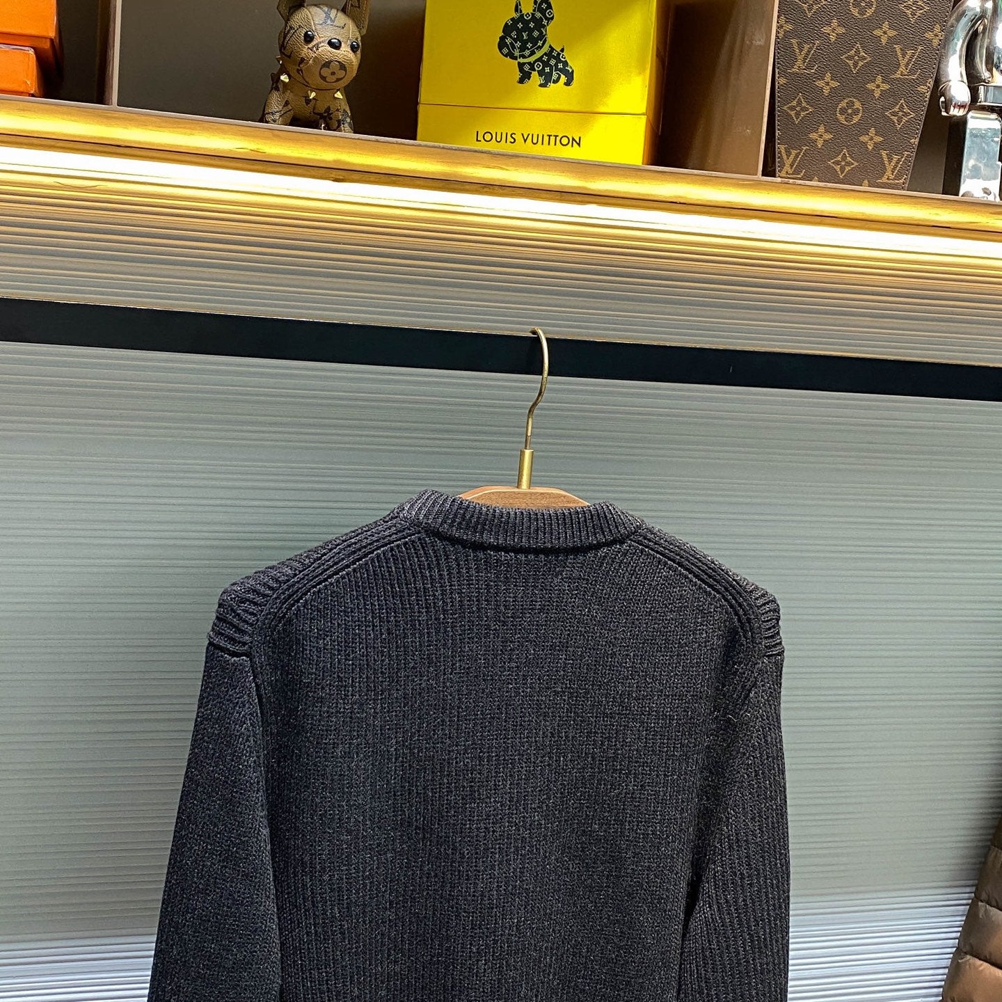 인타르시아 니트티 (Intarsia knit tee)