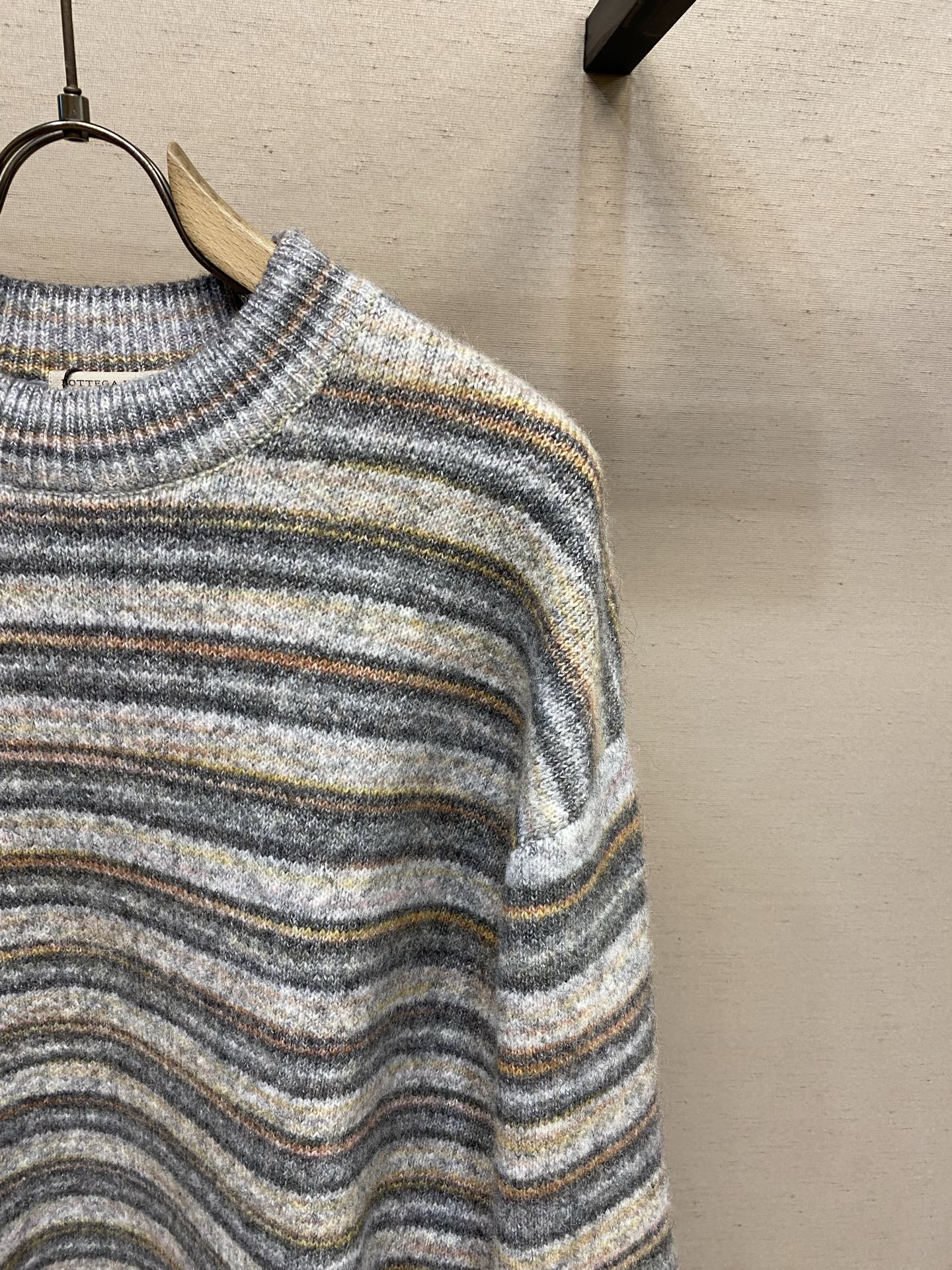 풀오버 니트 (pullover knit)