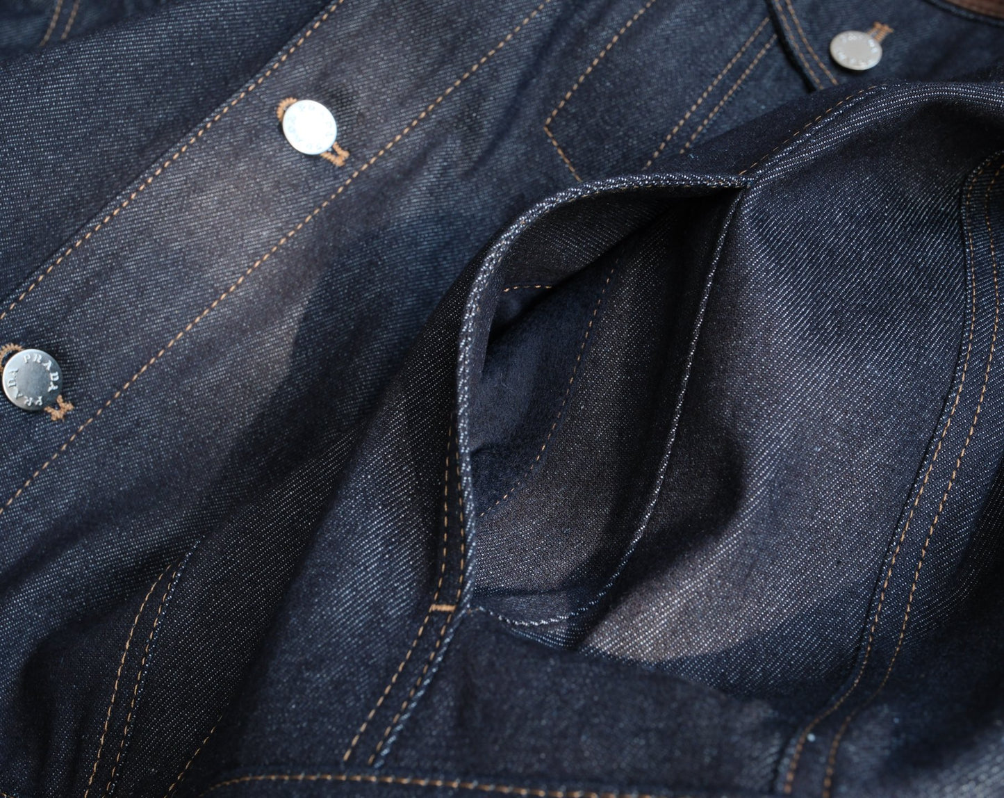 워시드 데님자켓 (Washed denim jacket)