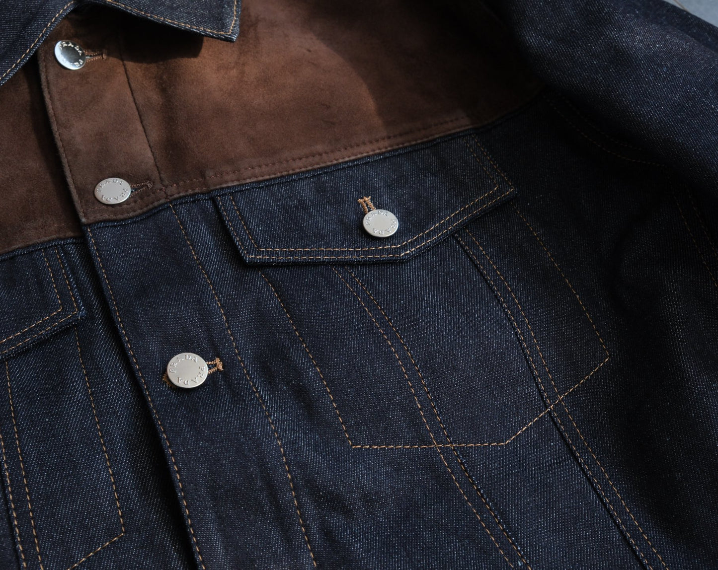 워시드 데님자켓 (Washed denim jacket)