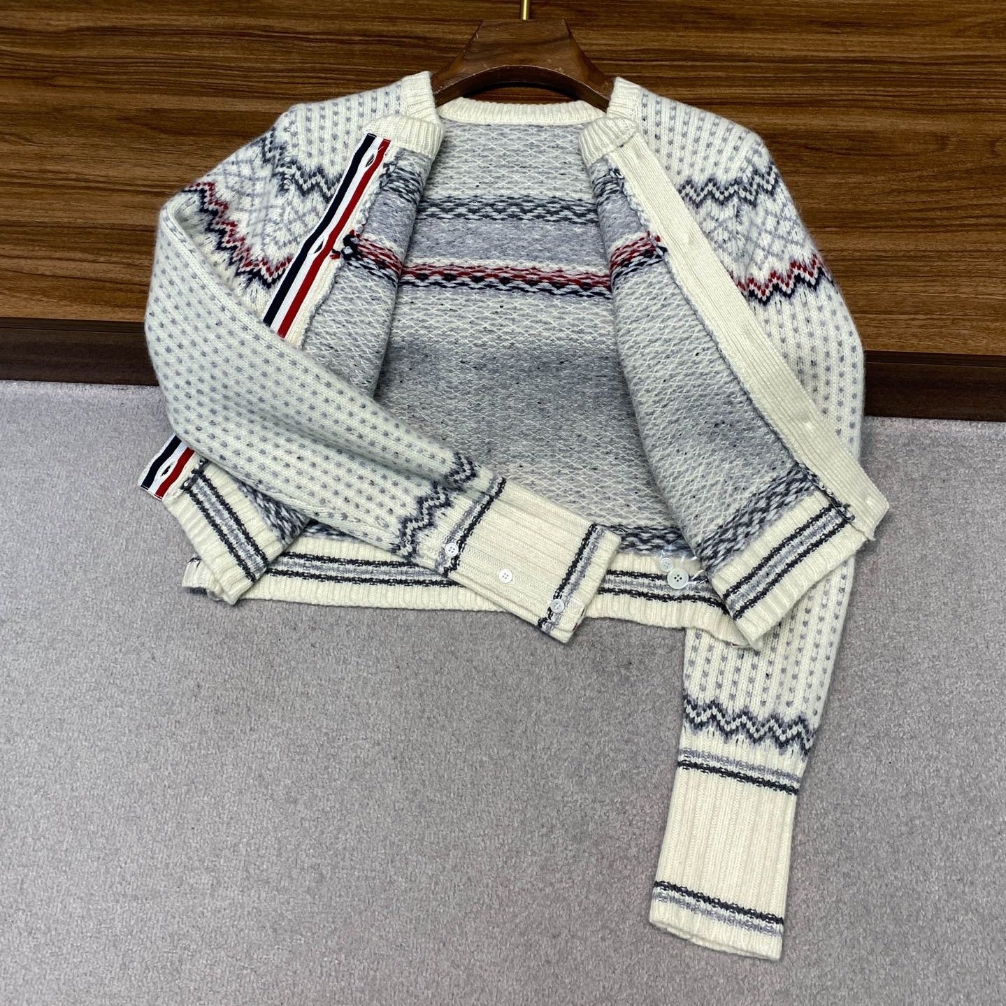 페어 아일 여성가디건 (Fair Isle Women's Cardigan)