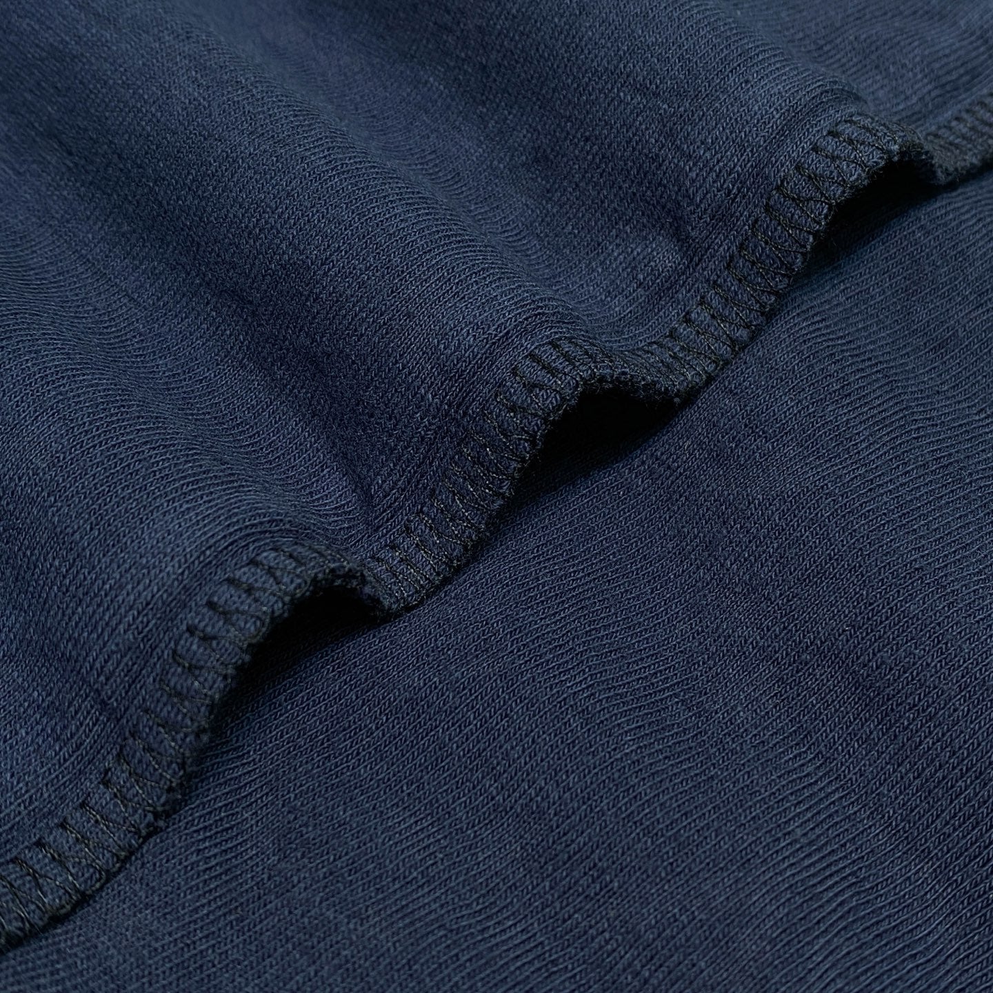모노그램 엠보싱 티셔츠 (Monogram embossed t-shirt)