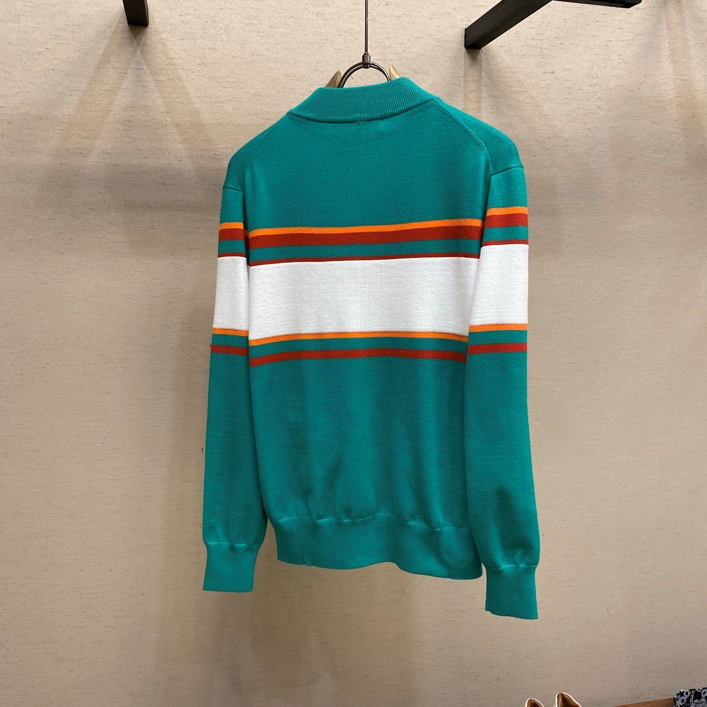 레트로 스포티 니트집업 (Retro sporty knit zip-up)