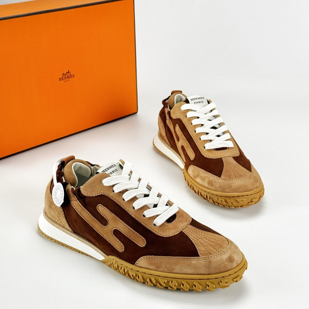 젯 트레이닝 슈즈 (Jet training shoes)