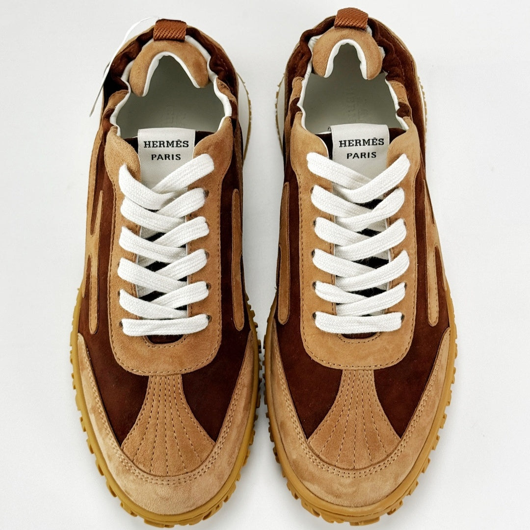 젯 트레이닝 슈즈 (Jet training shoes)