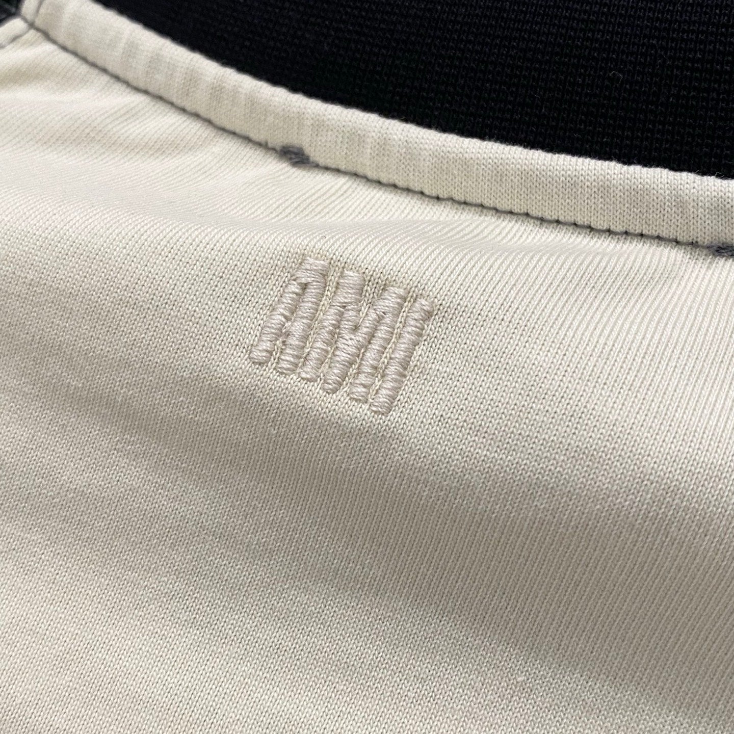 아플리케 티셔츠 (applique t-shirt)