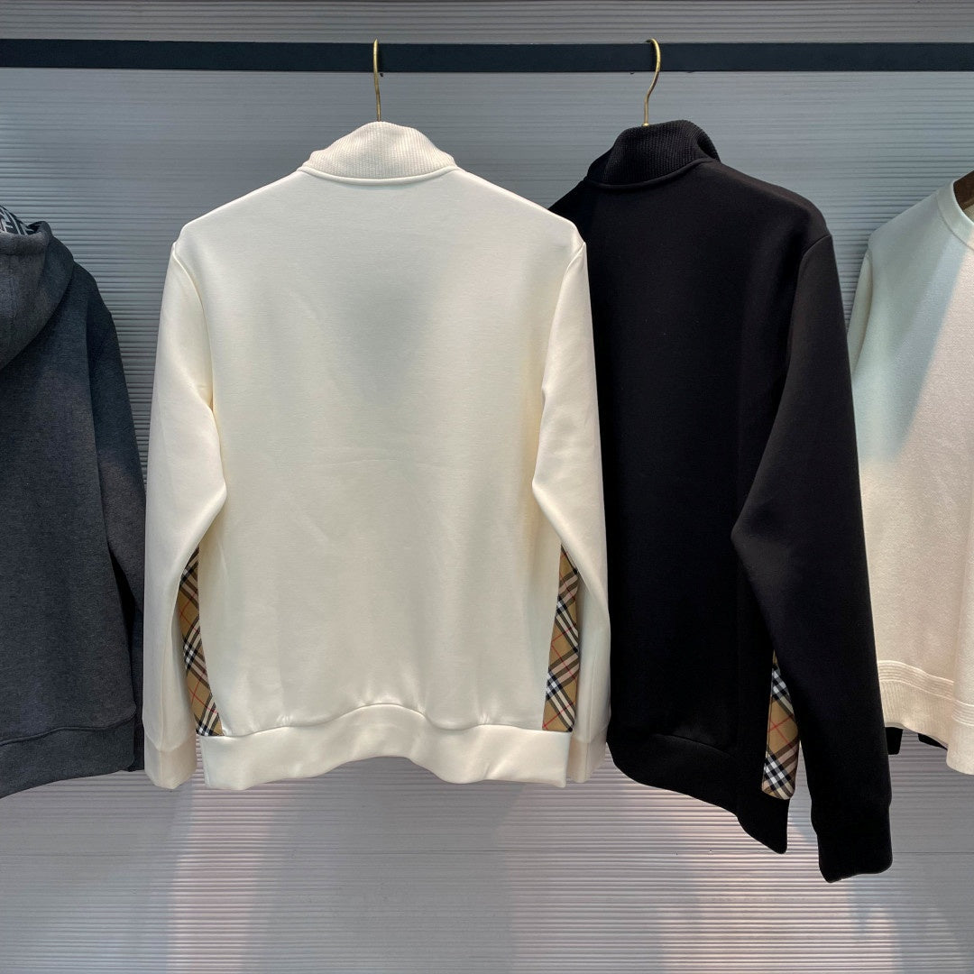하프 집업 니트티 (Half-zip knit top)
